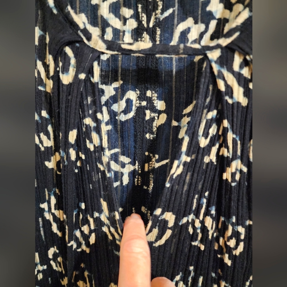 Lucky Brand Top size large - Picture 5 of 6